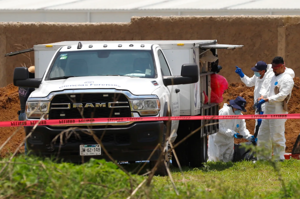 Encuentran 1,076 restos humanos más, pero no hay crisis de desaparecidos