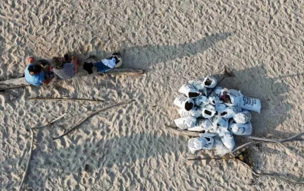 Quiénes son los funcionarios cesados por Pemex tras derrame en el Golfo de México