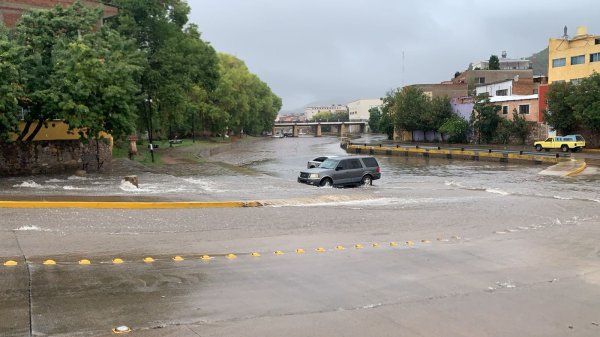 Emite Protección Civil aviso preventivo por vientos fuertes ocasionados por el frente frío 45