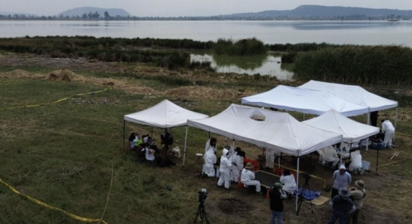 Suman más de mil restos hallados en Tláhuac; colectivos exigen acelerar su análisis