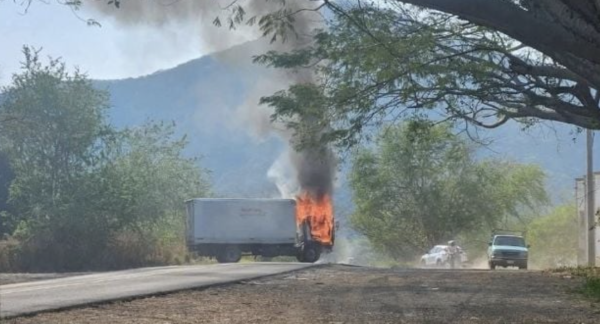 Once policías de Ecuandureo que participaron en quemas tras muerte de “El Mencho” están prófugos