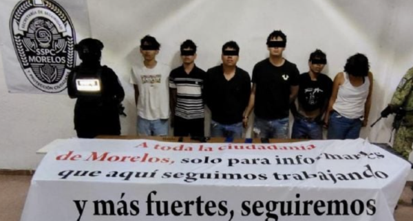 Detienen a 6 presuntos integrantes de La Familia Michoacana cuando colocaban narcomanta en Morelos