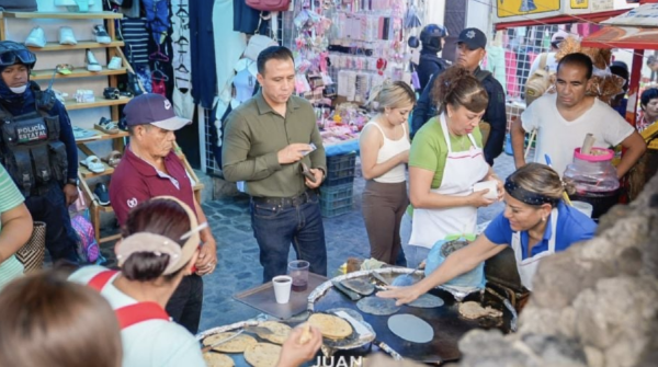 Alcalde de Taxco de Alarcón reaparece en público bajo fuerte operativo de seguridad