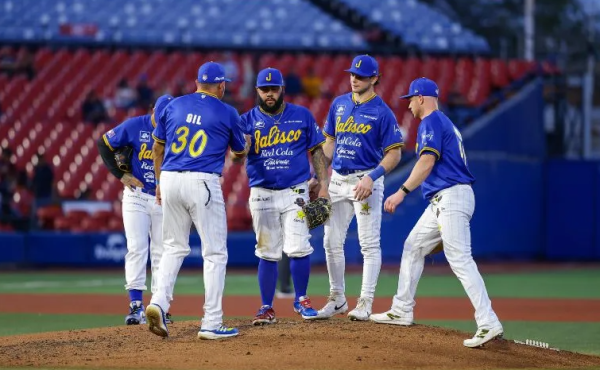 Charros se apaga y Monclova lo castiga sin piedad