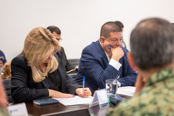 Maru Campos da seguimiento a las acciones enfocadas en la protección de las mujeres en sesión de la Mesa de Seguridad