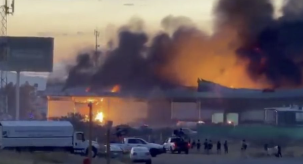 Se incendia bodega de Segalmex en Zacatecas; secretario de Gobierno acusa a productores de provocar el fuego