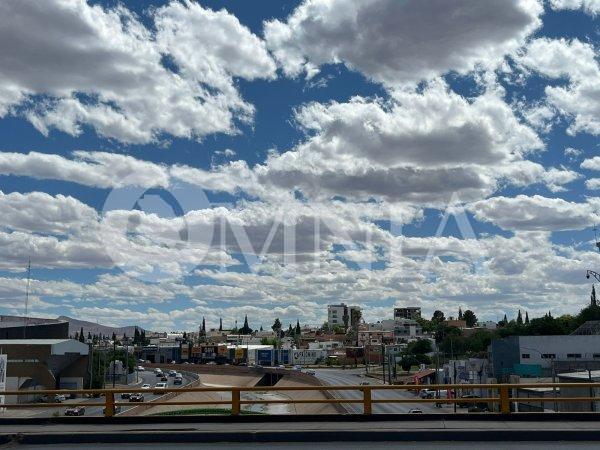 Miércoles; con una máxima de 26 grados centígrados y cielo nublado por la tarde