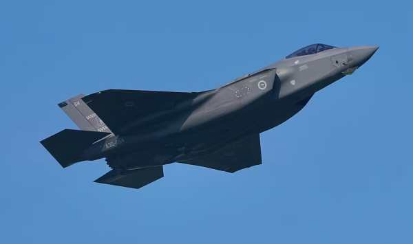 Canciller y ministro de Defensa de Perú renuncian tras criticar aplazamiento de compra de aviones F-16