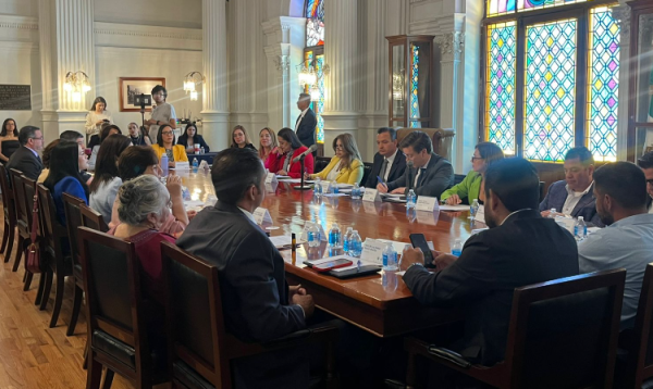 Adelanta regidor ya tener identificados los predios para construir escuelas en El Relíz