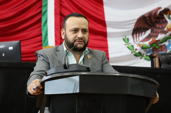 Entra en vigor reforma de Arturo Medina para castigar a quienes dañen estatus sanitario de ganado en Chihuahua