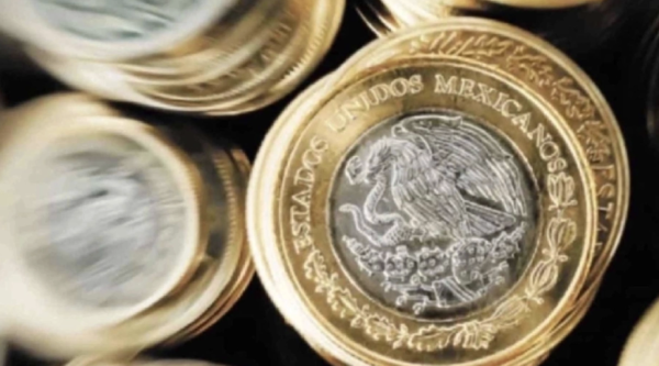 Peso mexicano se aprecia frente al dólar, atento a noticias sobre Oriente Medio