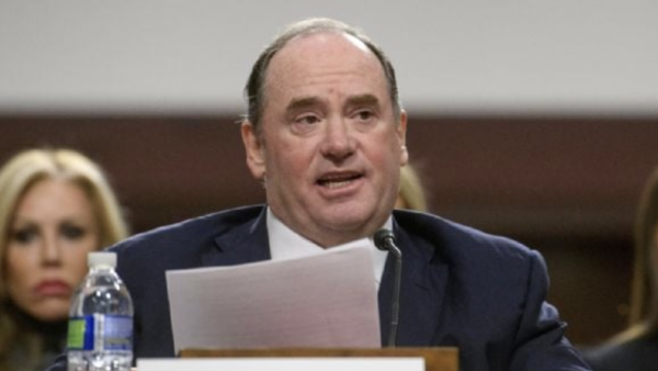 Nueva baja en el gabinete de Trump: el secretario de Marina deja su cargo