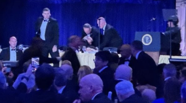 Sheinbaum envía mensaje a Trump tras atentado en la Casa Blanca