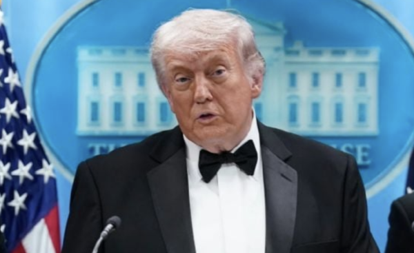 Dice Trump que posiblemente él era el objetivo del atacante en cena con corresponsales