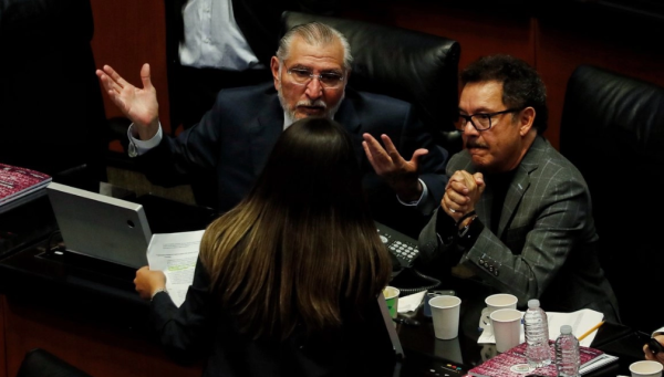 'Suspirantes' ya recorren entidades rumbo a 2027; el Congreso lo resiente