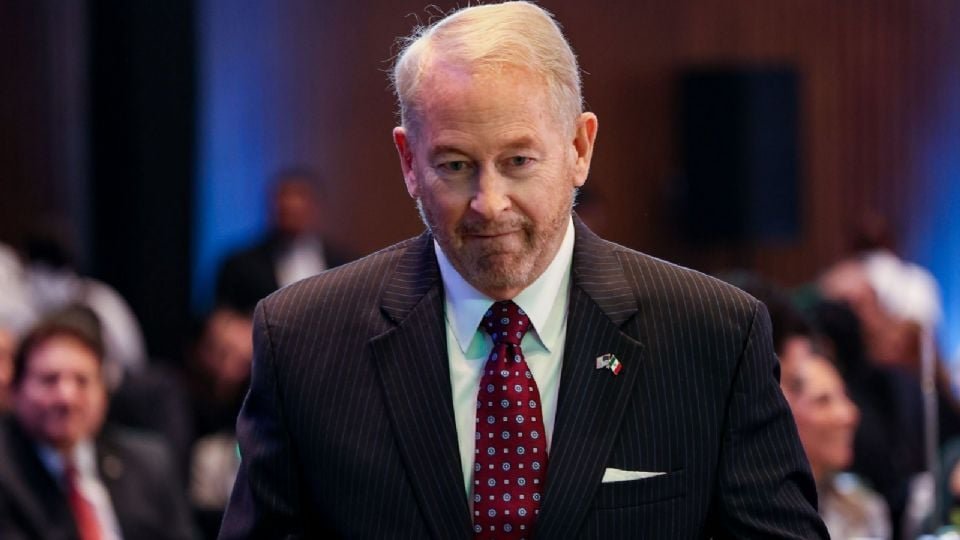 EU pasará de la revocación de visas a las acusaciones formales contra políticos mexicanos, revela Los Angeles Times