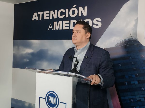 Ex secretario de Corral en la nómina de “el mencho”, son hipócritas: Alfredo Chávez