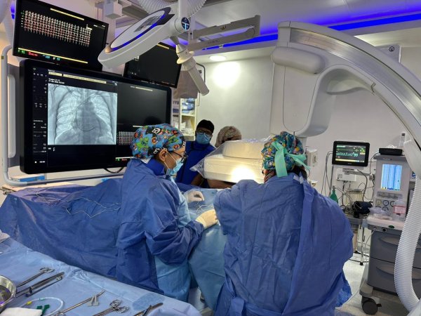 Implanta IMSS Chihuahua con éxito desfibrilador automático para prevención de muerte súbita de paciente