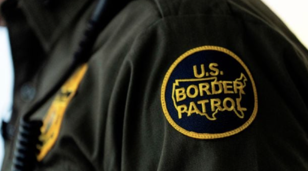 Mexicano se declara culpable de hacerse pasar por agente fronterizo para afectar deportaciones