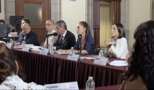 Gobierno y sector gasolinero acuerdan bajar el diésel a 27 pesos por litro