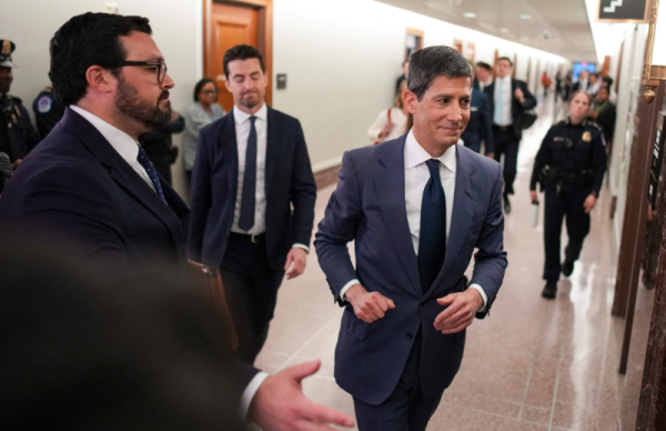 Comisión del Senado de EU aprueba a candidato de Trump para la Fed