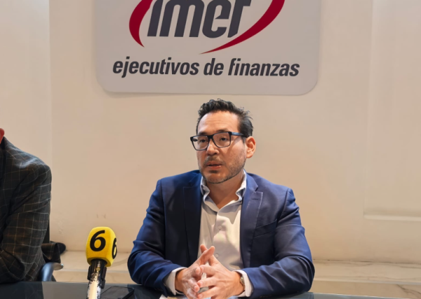 Alza en tasas de interés ayuda a contener la inflación: Financieros