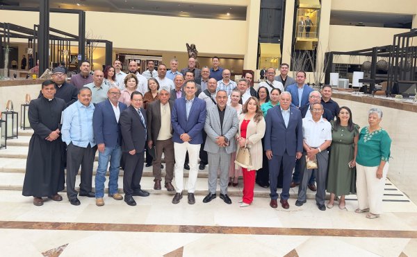 Encabeza Gilberto Loya mesa de trabajo con organizaciones eclesiásticas; fortalecen prevención y coordinación comunitaria