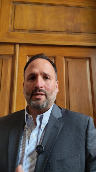 Niega Santiago De la Peña rivalidad con César Jáuregui; reconoce su trayectoria y amistad