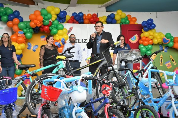 Celebra Fiscalía el Día de la Niñez con festejo para los hijos e hijas del personal