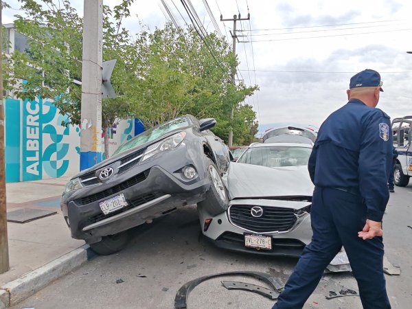 Detienen a conductor de ruta Riberas tras accidente múltiple en la Tecnológico