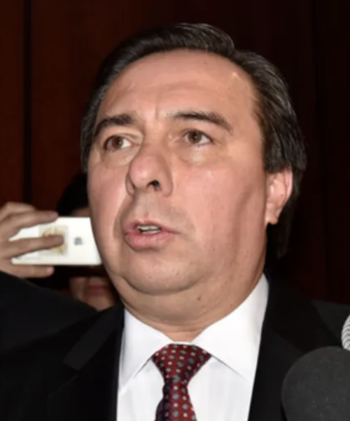 Revelan foto de Tomás Zerón interrogando a “El Chapo” tras su detención