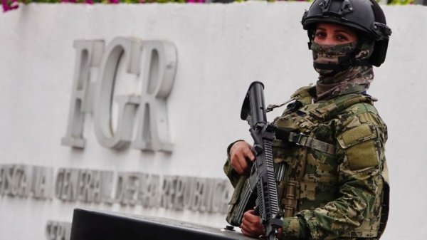 FGR catea inmuebles en Paraíso, Tabasco; reportan varias personas detenidas