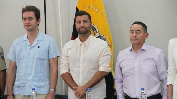 Mueren el director del Centro Nacional de Investigación de Ecuador y su esposa en accidente aéreo en Kenia