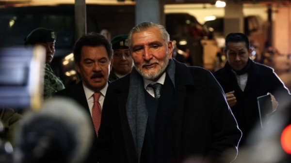 Adán Augusto López deja la coordinación de Morena en el Senado