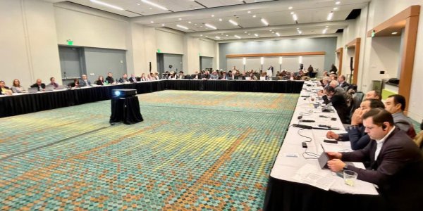 Chihuahua insiste en la apertura a exportación de ganado en reunión binacional en Tennessee