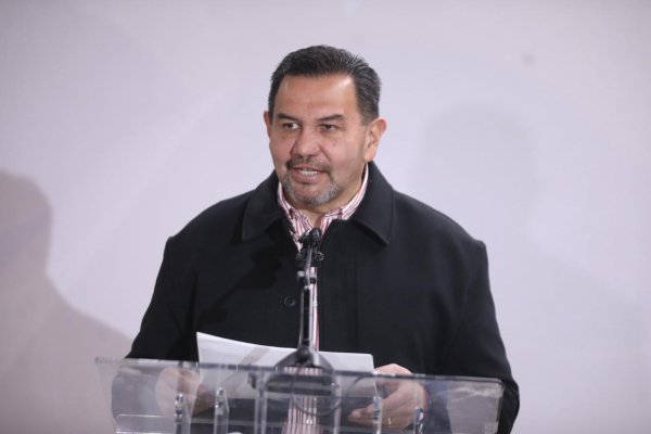 Presenta Presidente Municipal “Tráfico-Influenciómetro” con casos de nepotismo vinculados al PAN