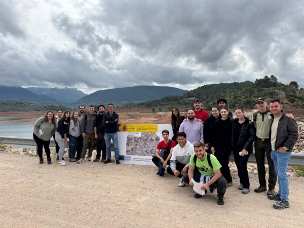 Aprender ecología más allá del aula: estudiante UACH en España