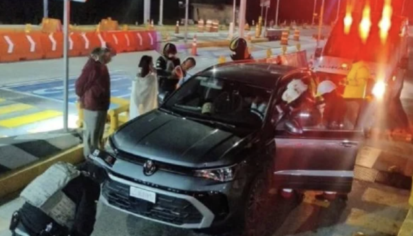 Atacan a balazos camioneta donde iba la alcaldesa de Ayotoxco, Puebla