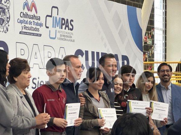 Encabeza Bonilla entrega de reconocimientos a jóvenes del programa “Conectar para Cuidar”