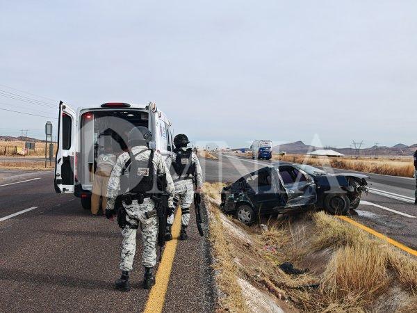 Volcadura en carretera a Cuauhtémoc deja 5 lesionados