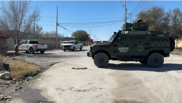 Juárez: Tras cateo de vivienda, autoridades localizan cuerpo de mujer enterrado en el patio
