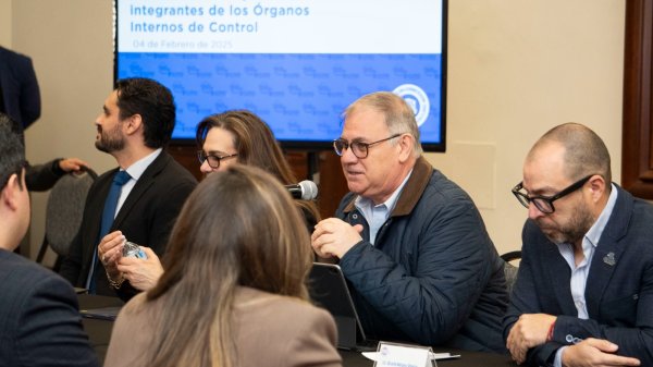 Impulsa SFP el servicio público profesional con taller para miembros de los Órganos Internos de Control