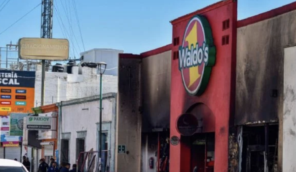 La FGR atrae el caso del incendio en tienda Waldo’s en Hermosillo
