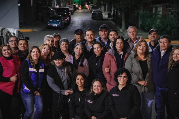 Entrega Marco Bonilla rehabilitación de calles en Paseos de Chihuahua