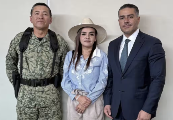 Omar García Harfuch se reúne con Grecia Quiroz por caso Carlos Manzo