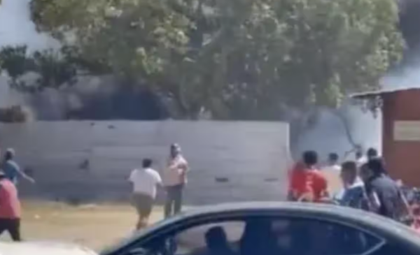 Explota pipa sobre la carretera Panamericana en Zanatepec, Oaxaca