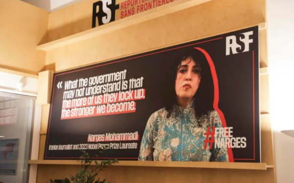 Irán sentencia a 7 años más de prisión a la ganadora del Nobel, Narges Mohammadi