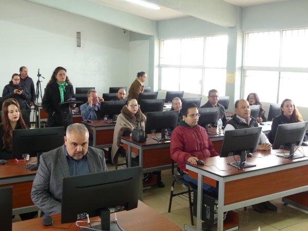 CONALEP Cuauhtémoc inicia certificaciones en Inglés e IA, además 80 nuevas computadoras