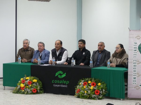 Inicia Conalep Cuauhtémoc certificaciones en inglés e IA, y recibe 80 nuevas computadoras