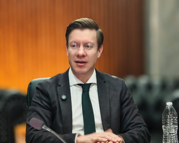 Continuará apoyo del Ayuntamiento a familias afectadas con caída de barda de Monte Xenit